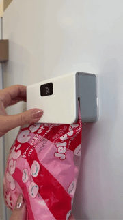 FreshLock™: 2-in-1 Mini Bag Sealer & Cutter